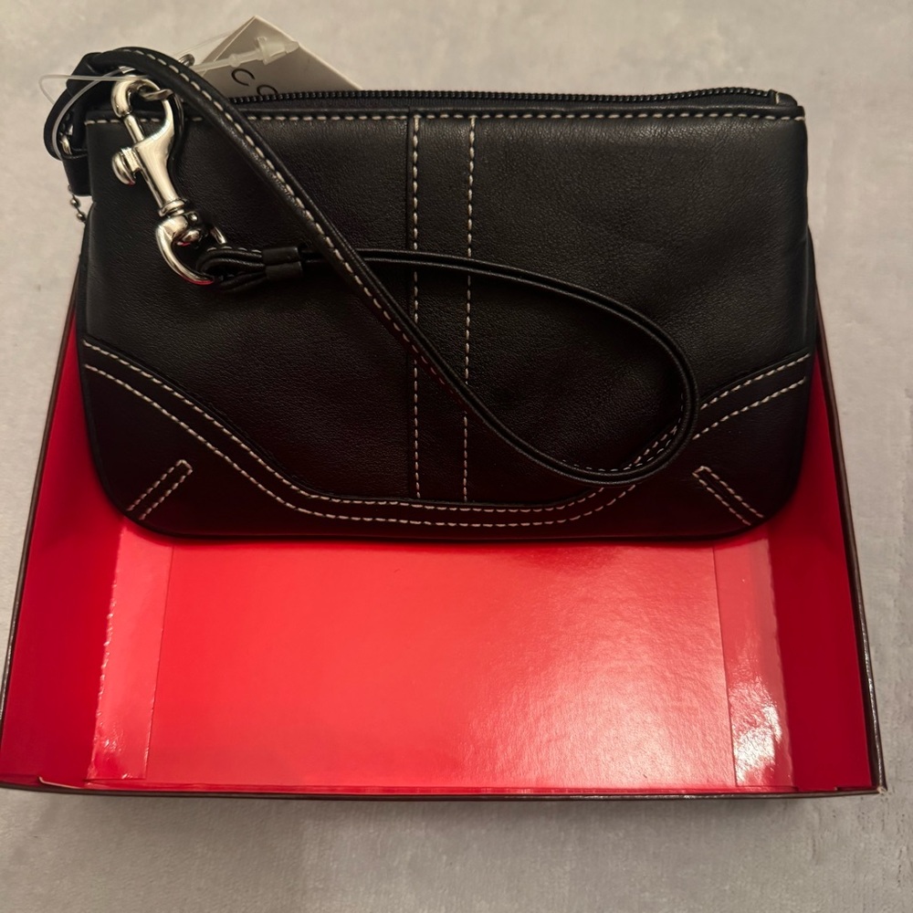 Vintage Coach Soho Black Leather Wristlet 7115C NWT‎ w/ Box & Tags - Picture 3 of 11